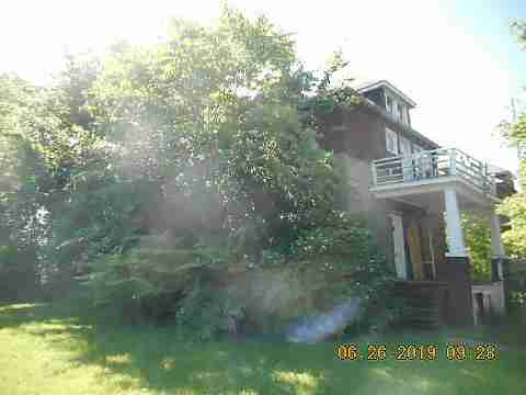 15714 Petosky (4)_m.jpg